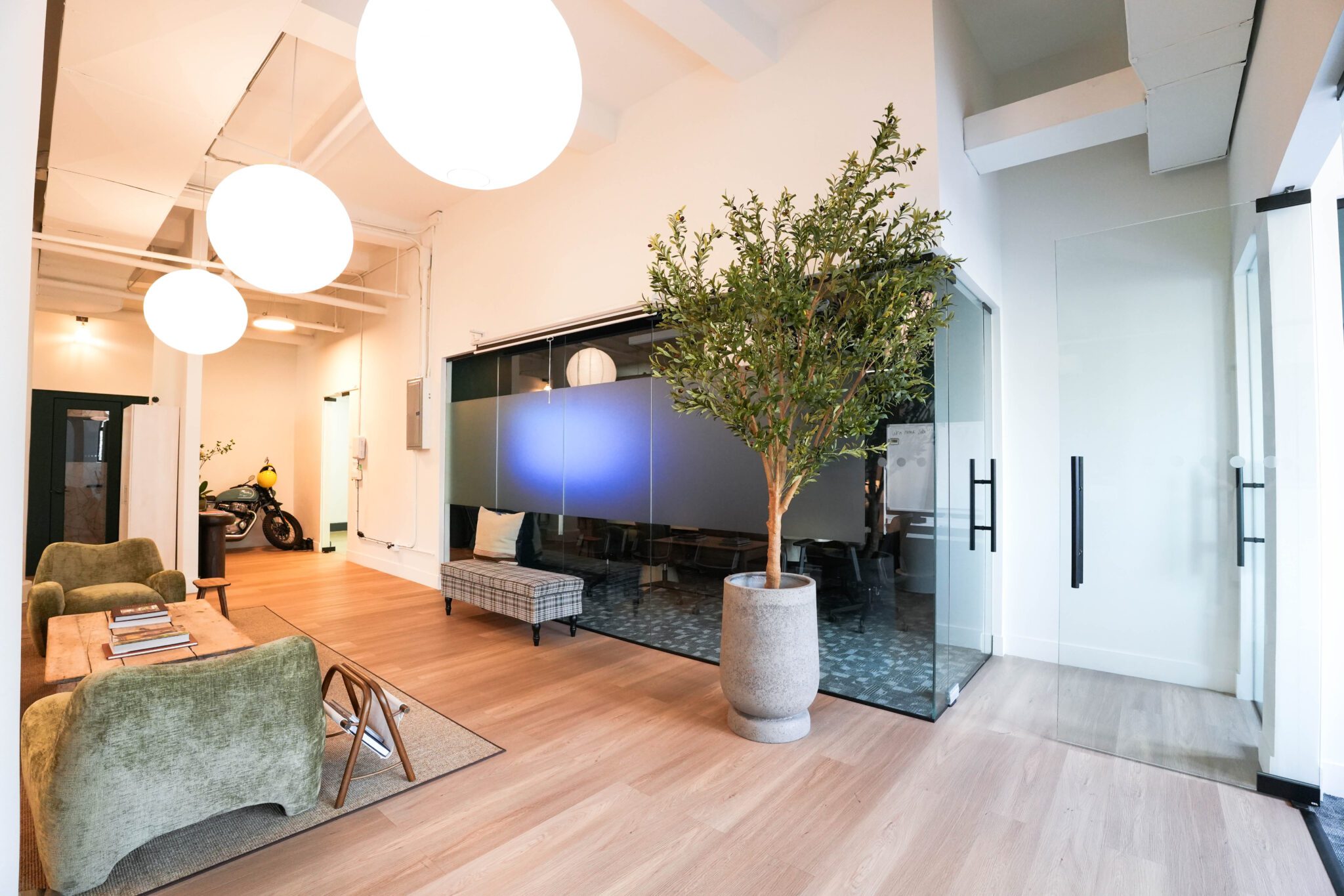 60 East 42nd Street: Office Space for Lease, New York office space